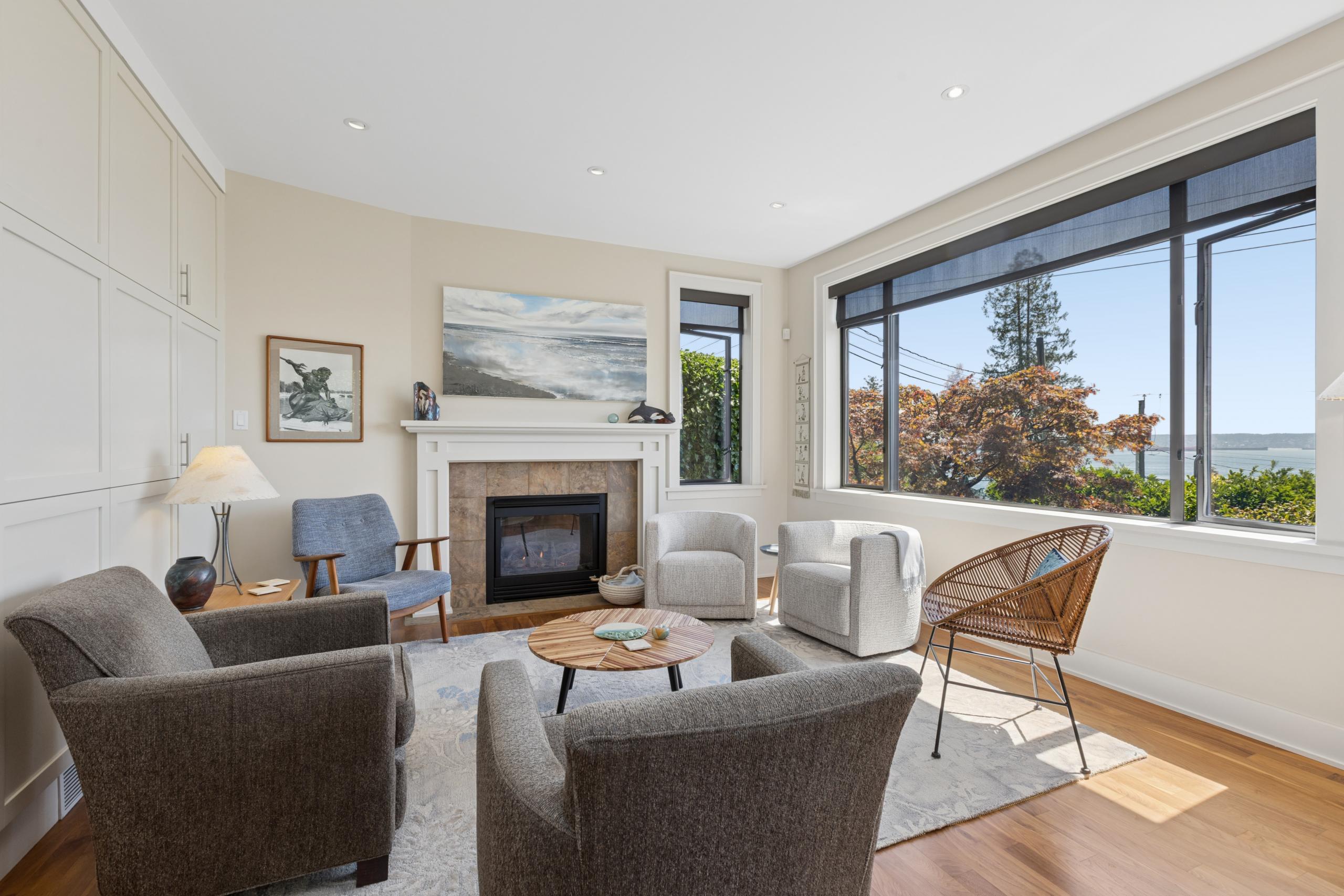 2621 Bellevue Avenue, West Vancouver listing image