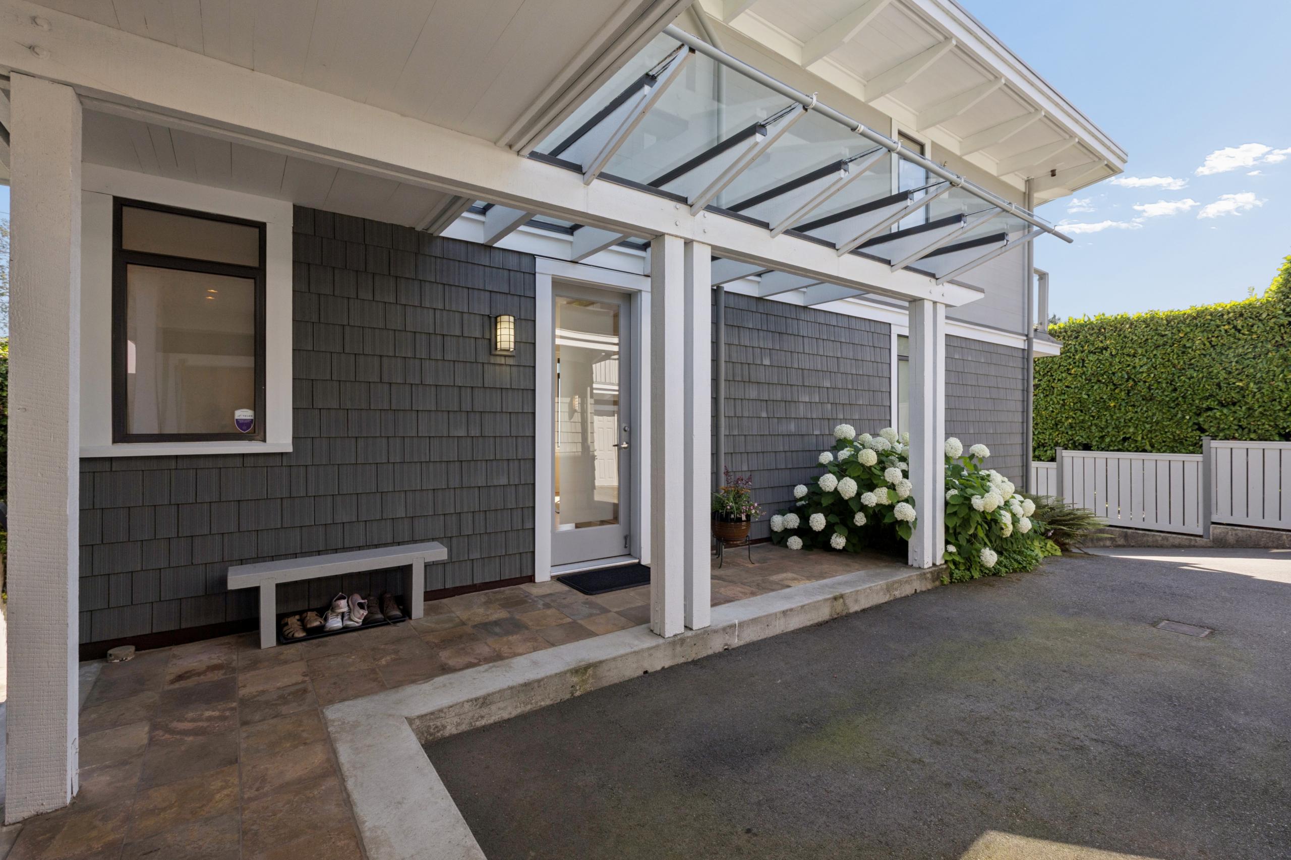 2621 Bellevue Avenue, West Vancouver listing image