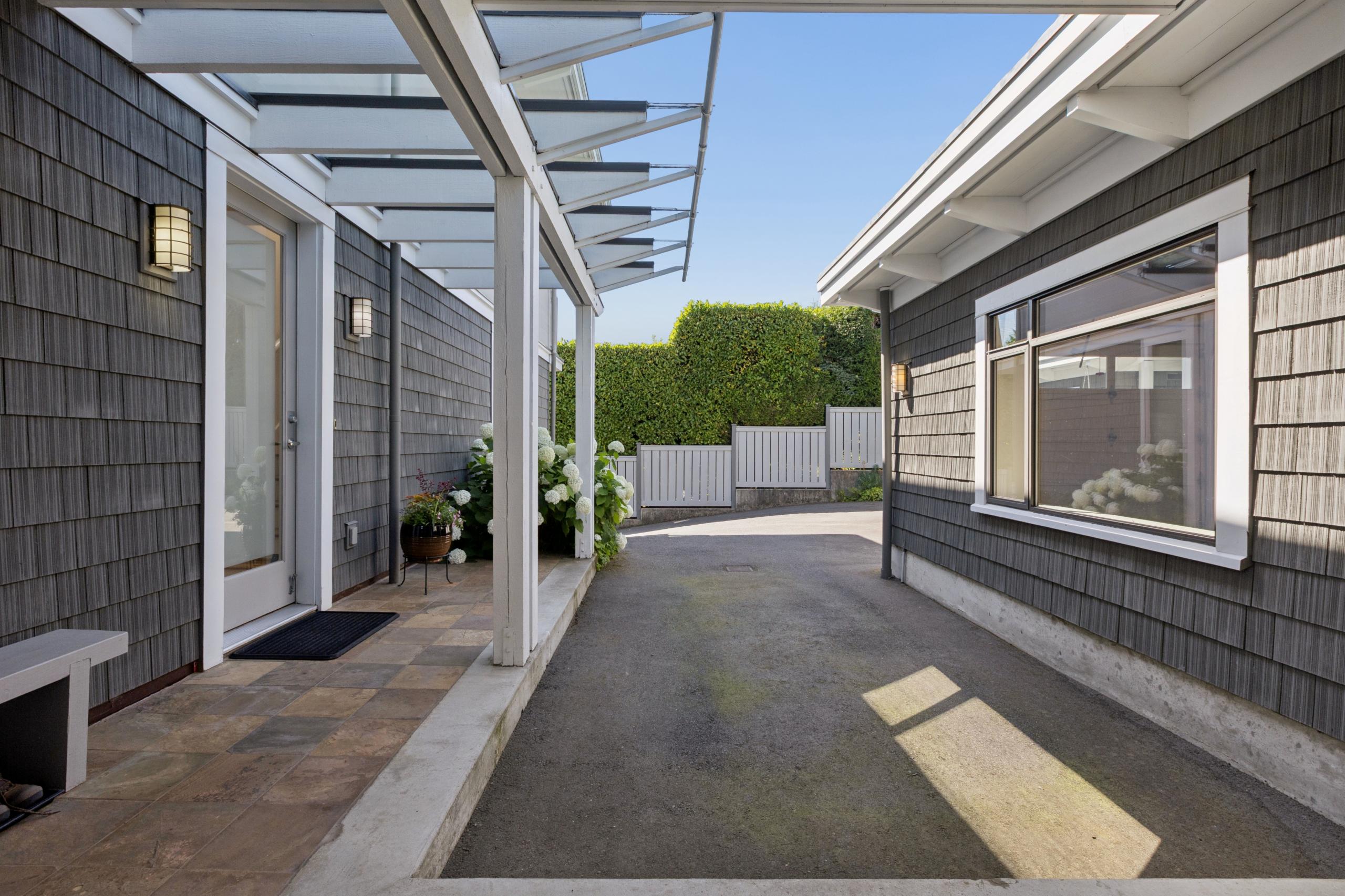 2621 Bellevue Avenue, West Vancouver listing image