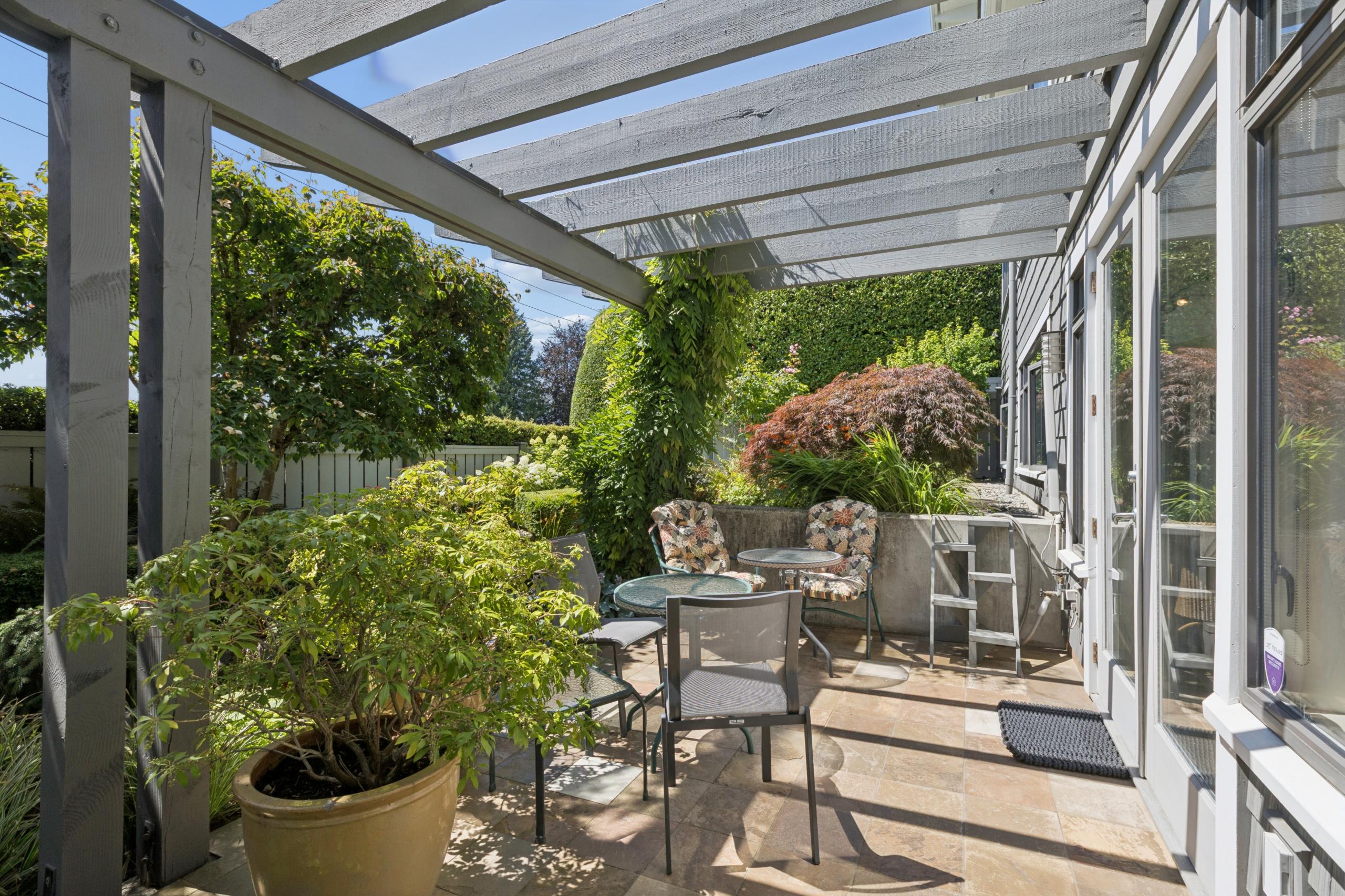 2621 Bellevue Avenue, West Vancouver listing image