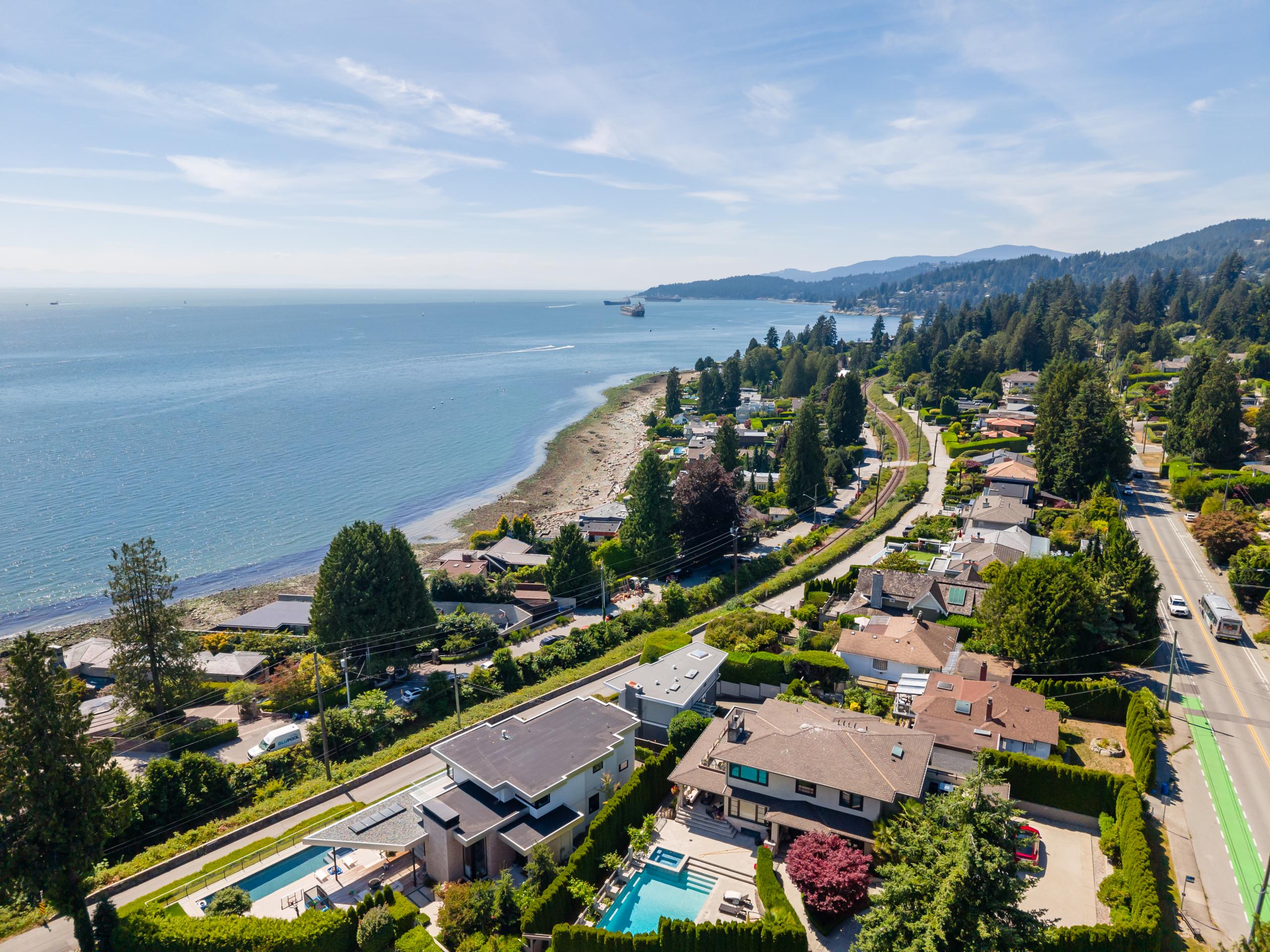 2621 Bellevue Avenue, West Vancouver listing image