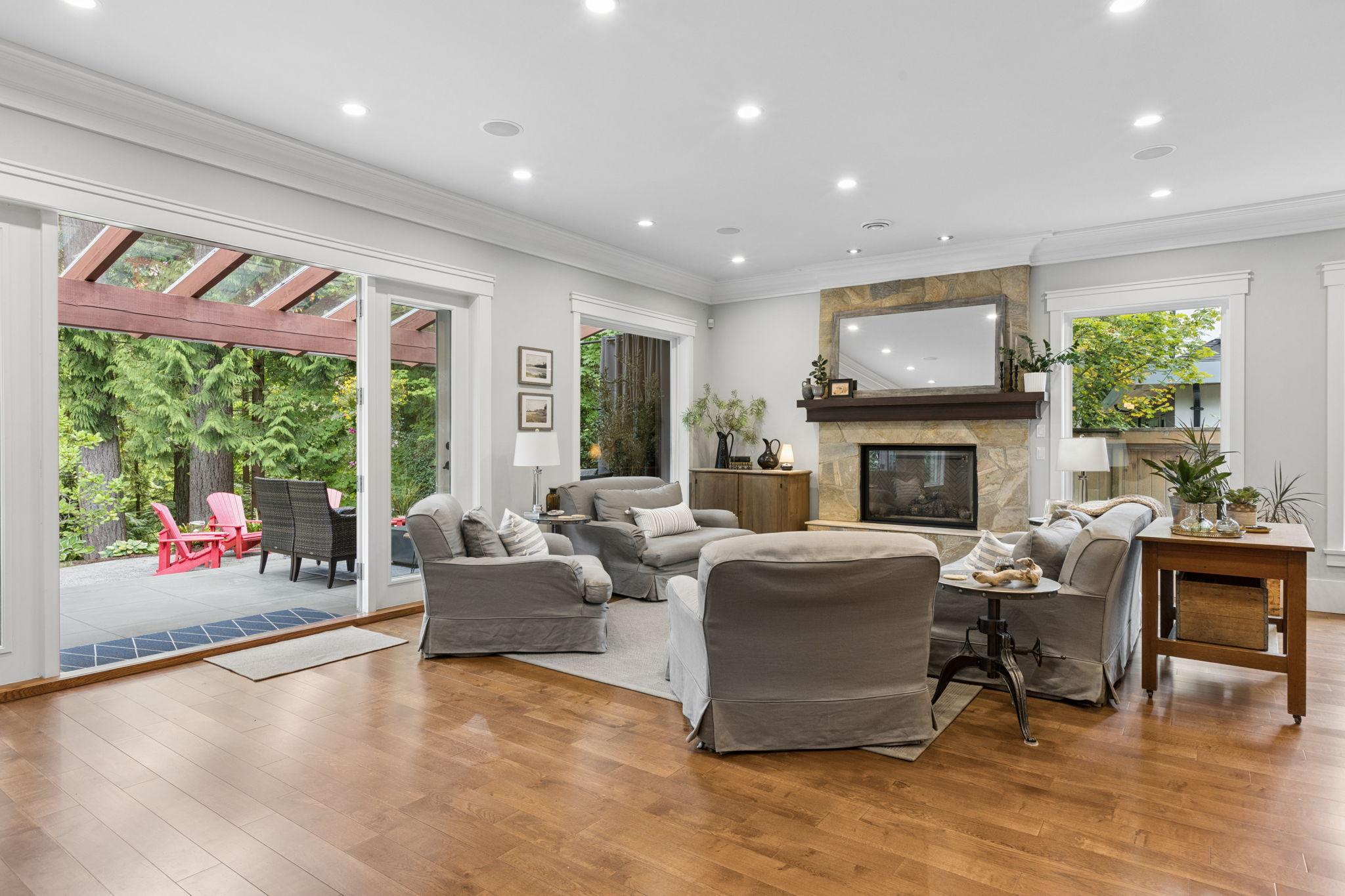 4176 Virginia Crescent, North Vancouver listing image