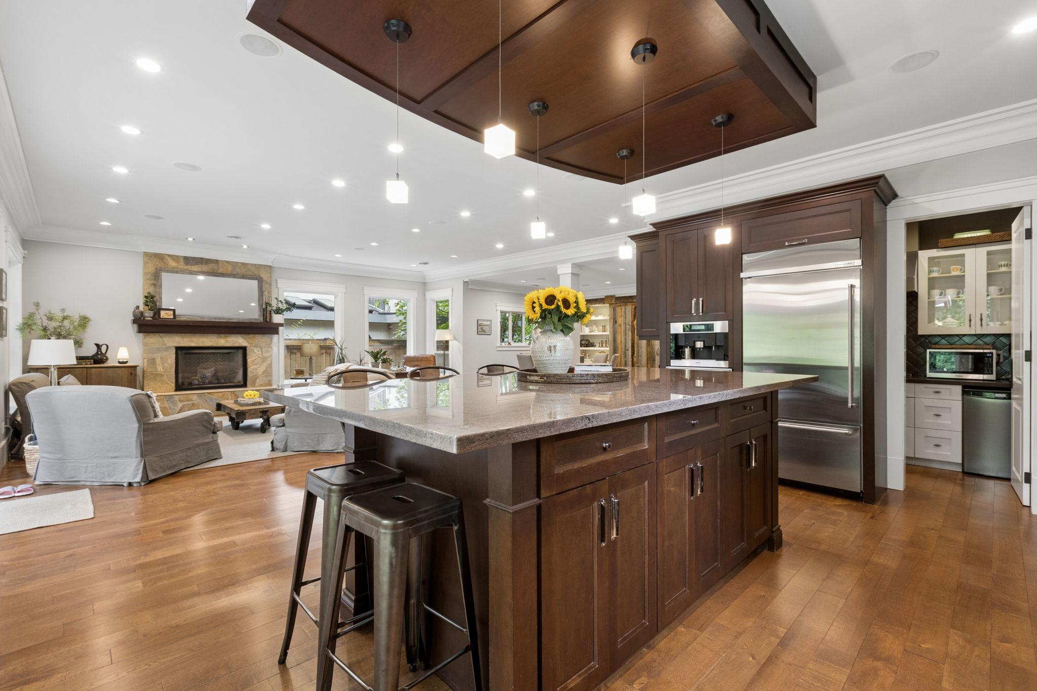 4176 Virginia Crescent, North Vancouver listing image