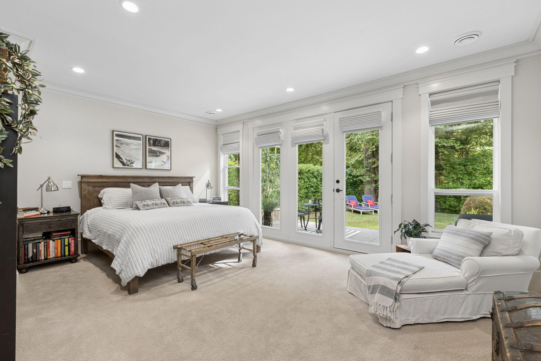 4176 Virginia Crescent, North Vancouver listing image