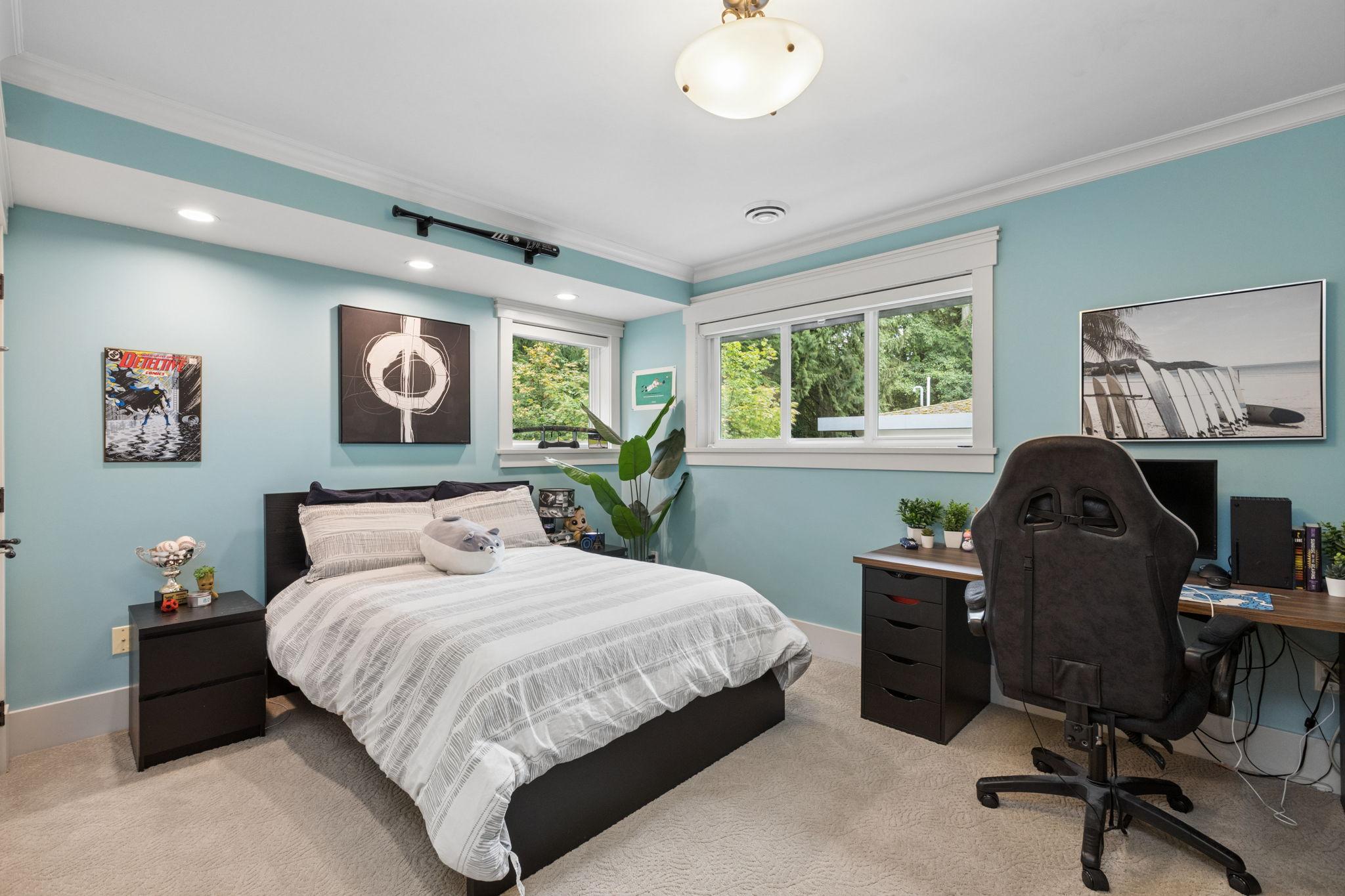 4176 Virginia Crescent, North Vancouver listing image
