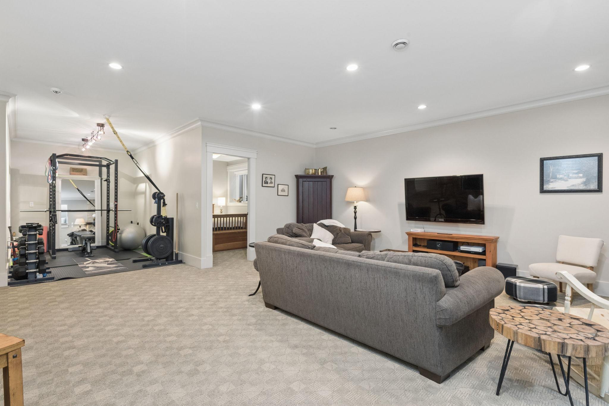 4176 Virginia Crescent, North Vancouver listing image