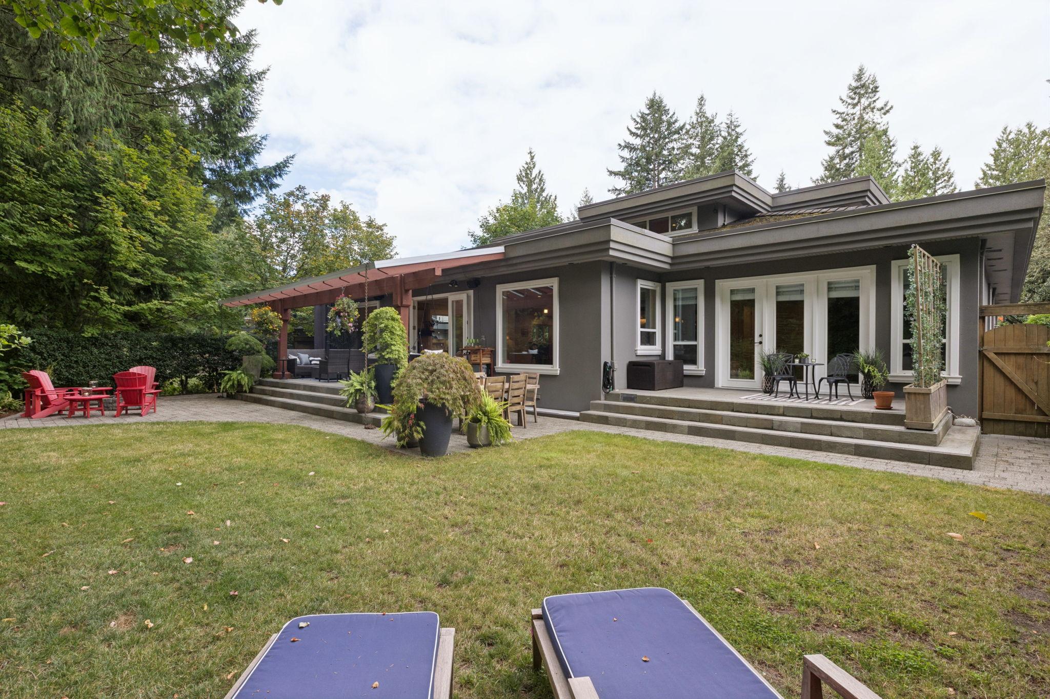 4176 Virginia Crescent, North Vancouver listing image