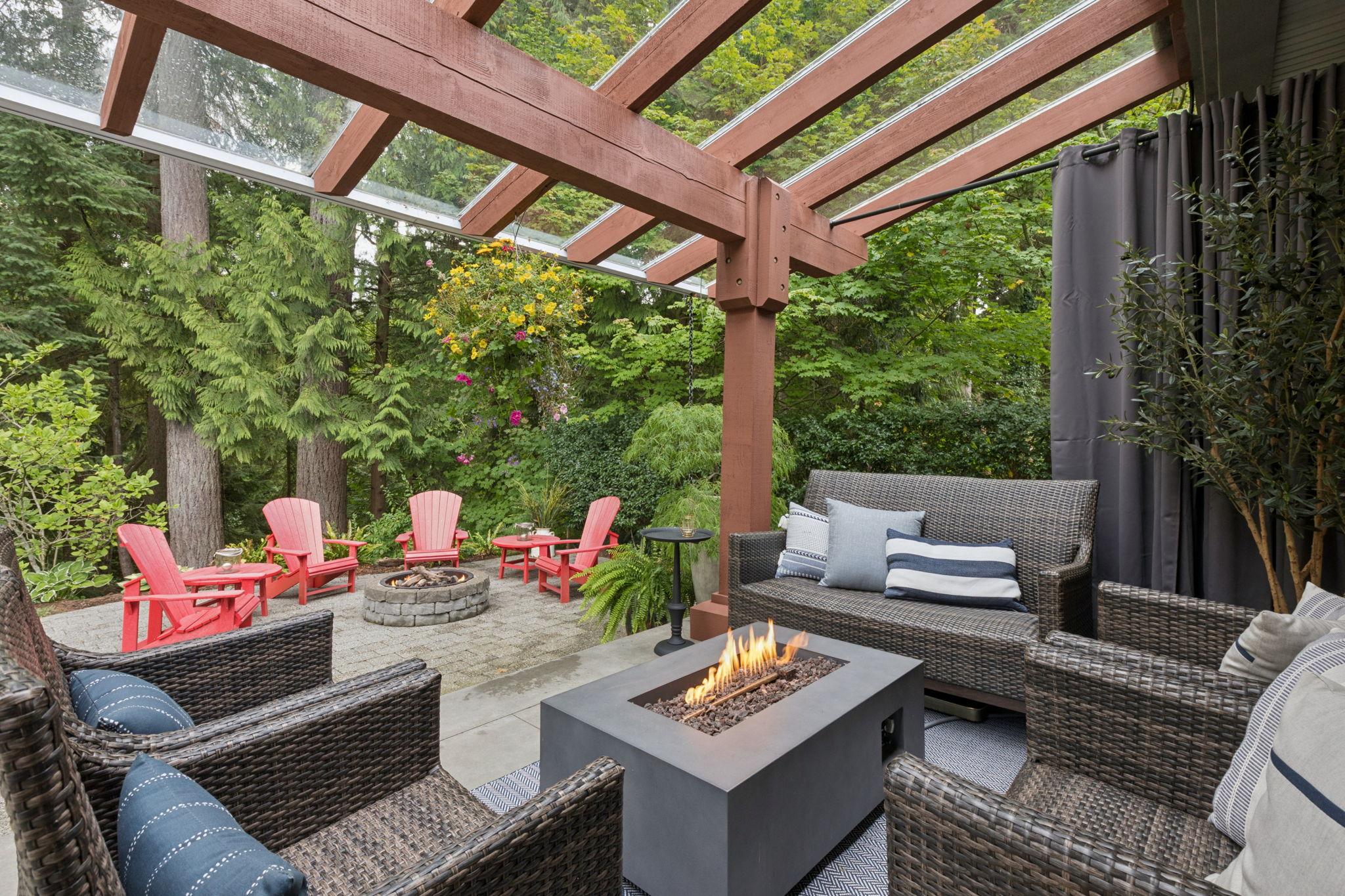 4176 Virginia Crescent, North Vancouver listing image