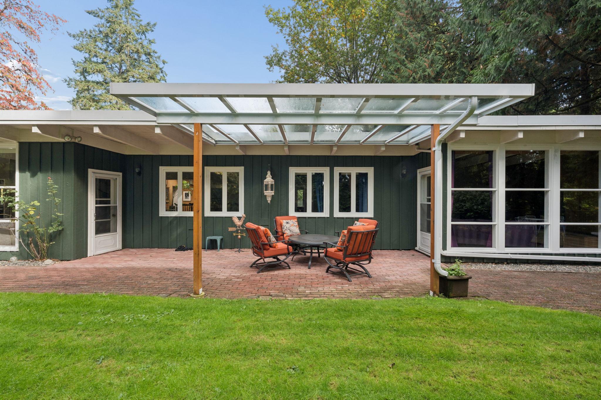 455 MacBeth Crescent, West Vancouver listing image