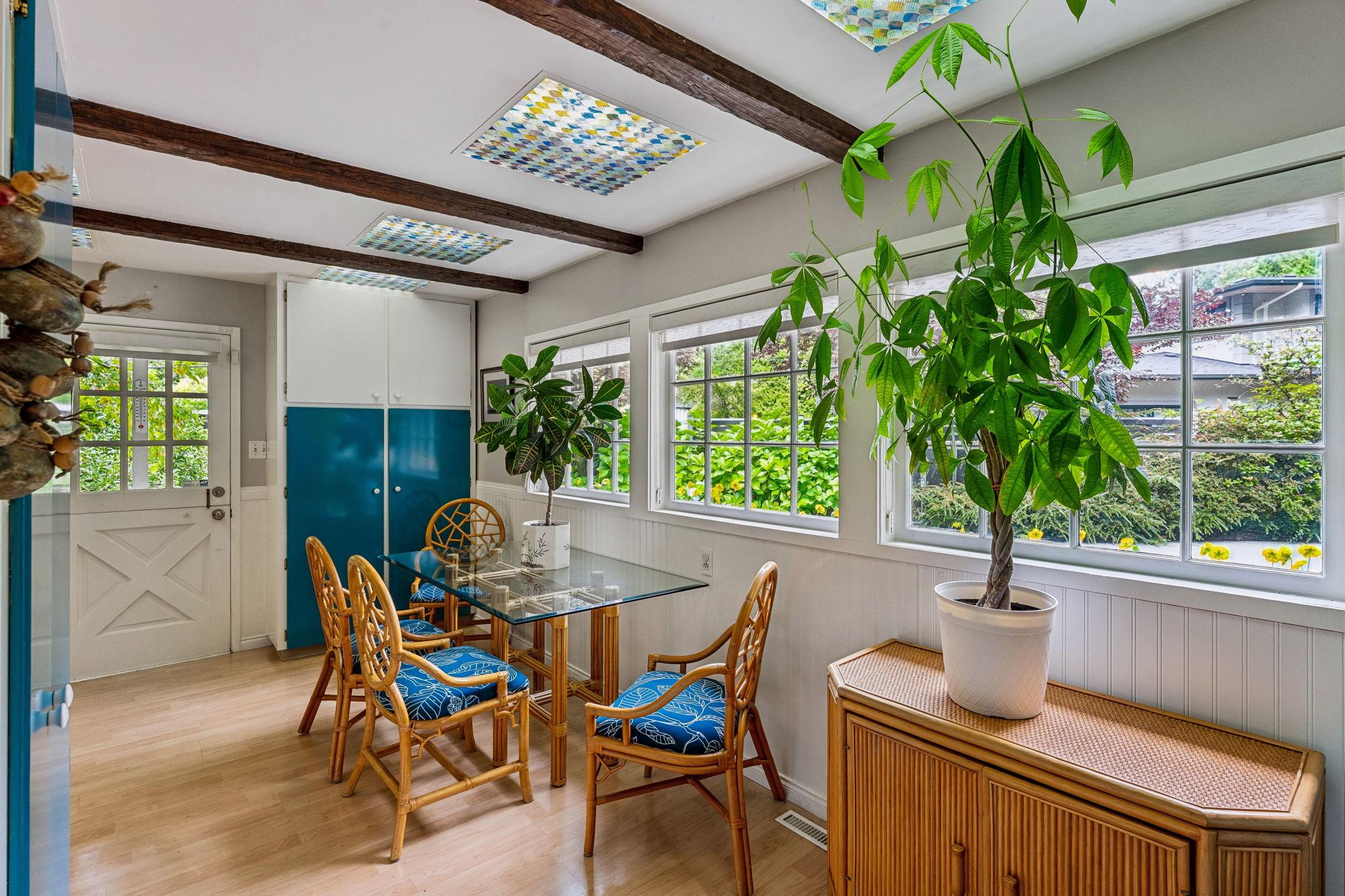 455 MacBeth Crescent, West Vancouver listing image