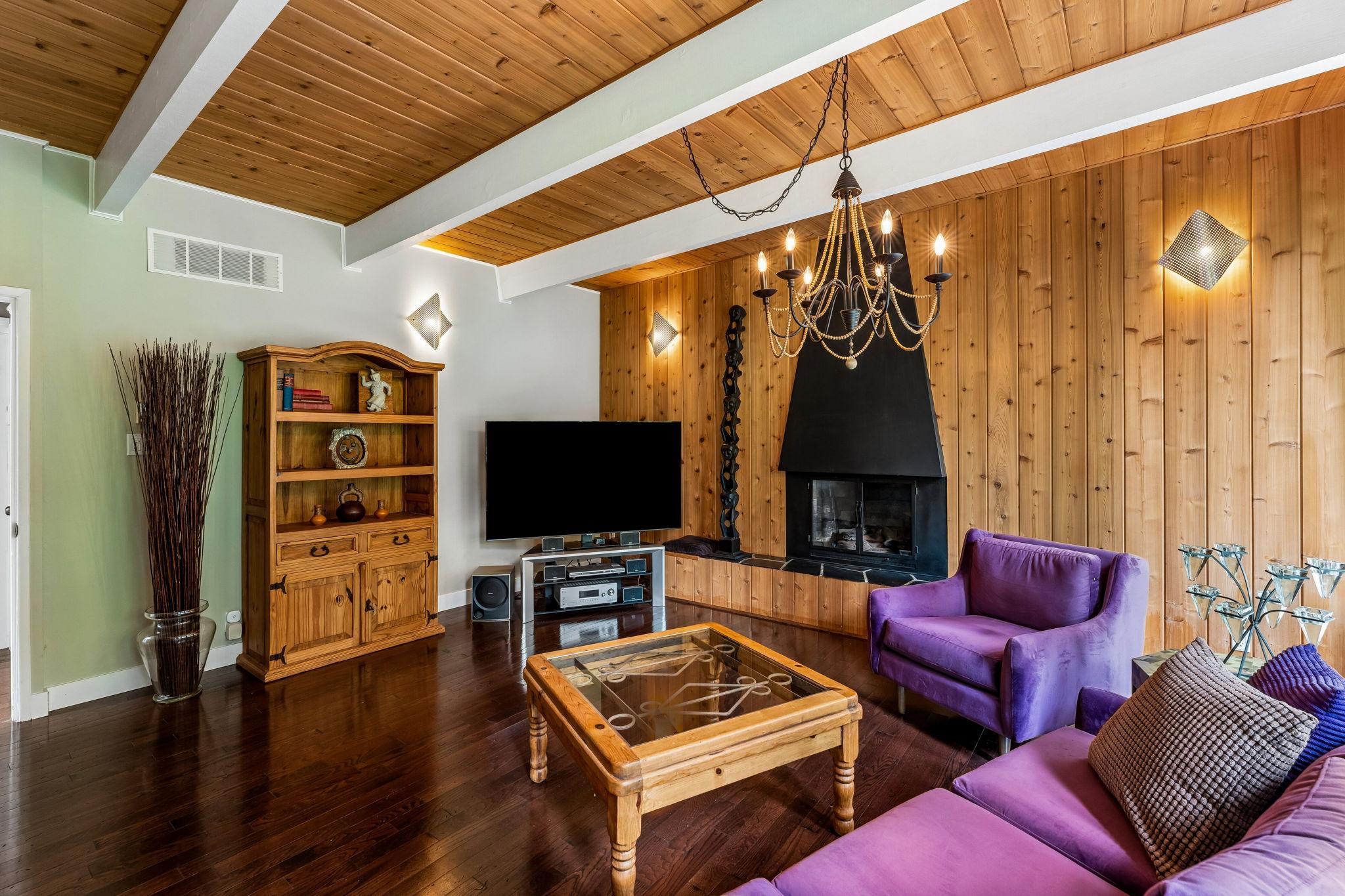 455 MacBeth Crescent, West Vancouver listing image