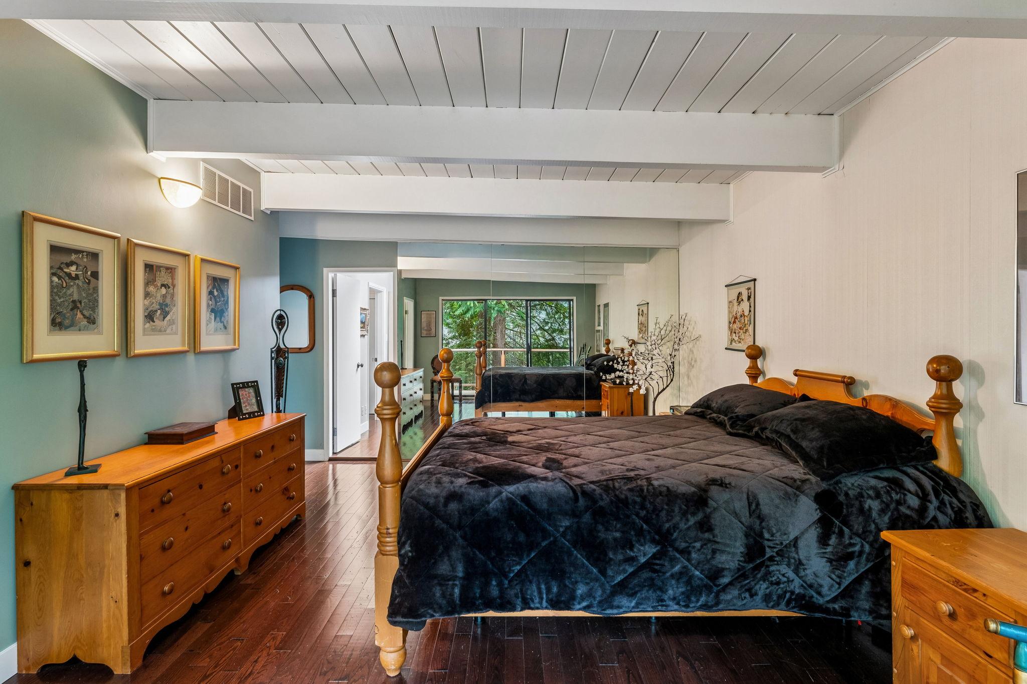 455 MacBeth Crescent, West Vancouver listing image
