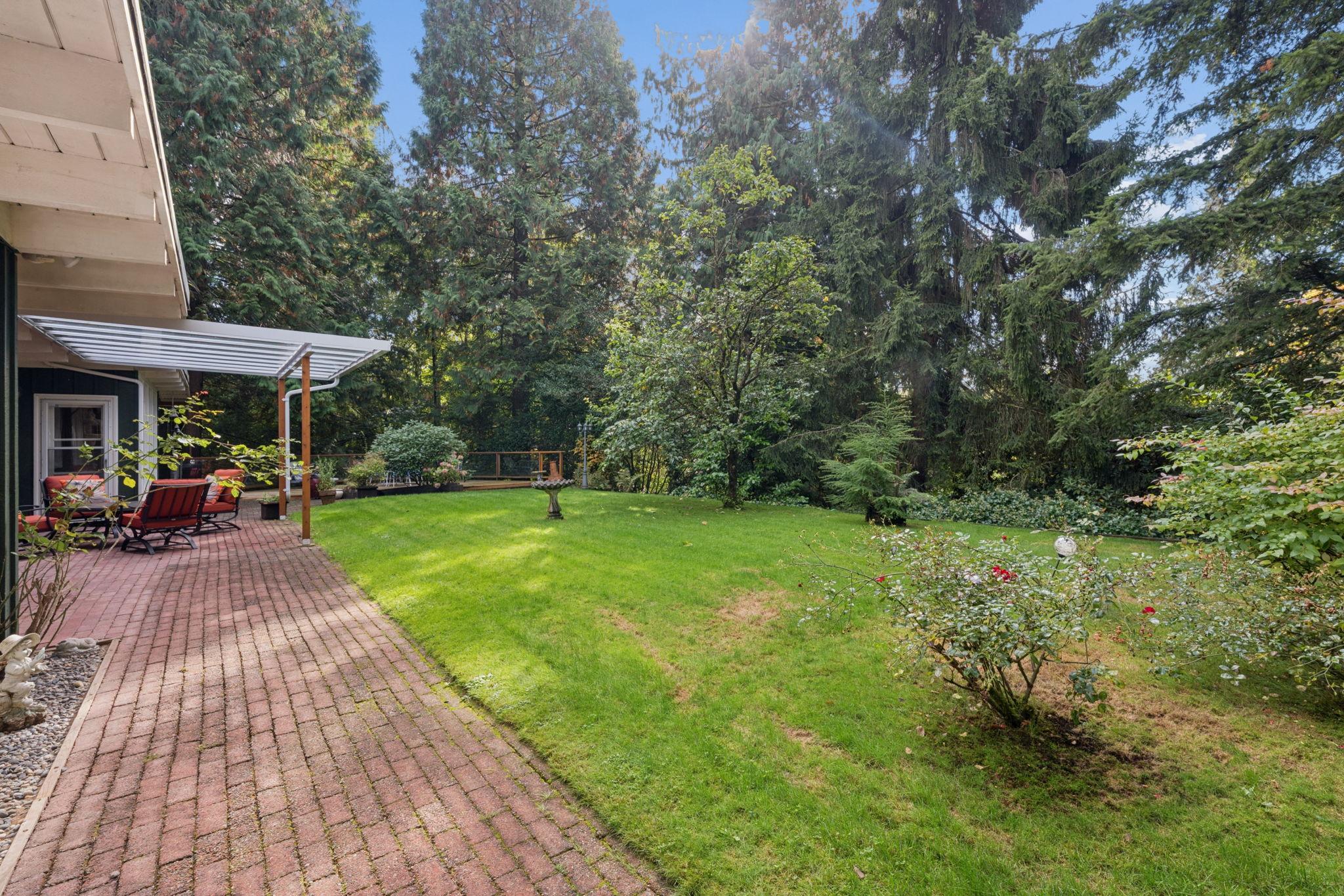 455 MacBeth Crescent, West Vancouver listing image