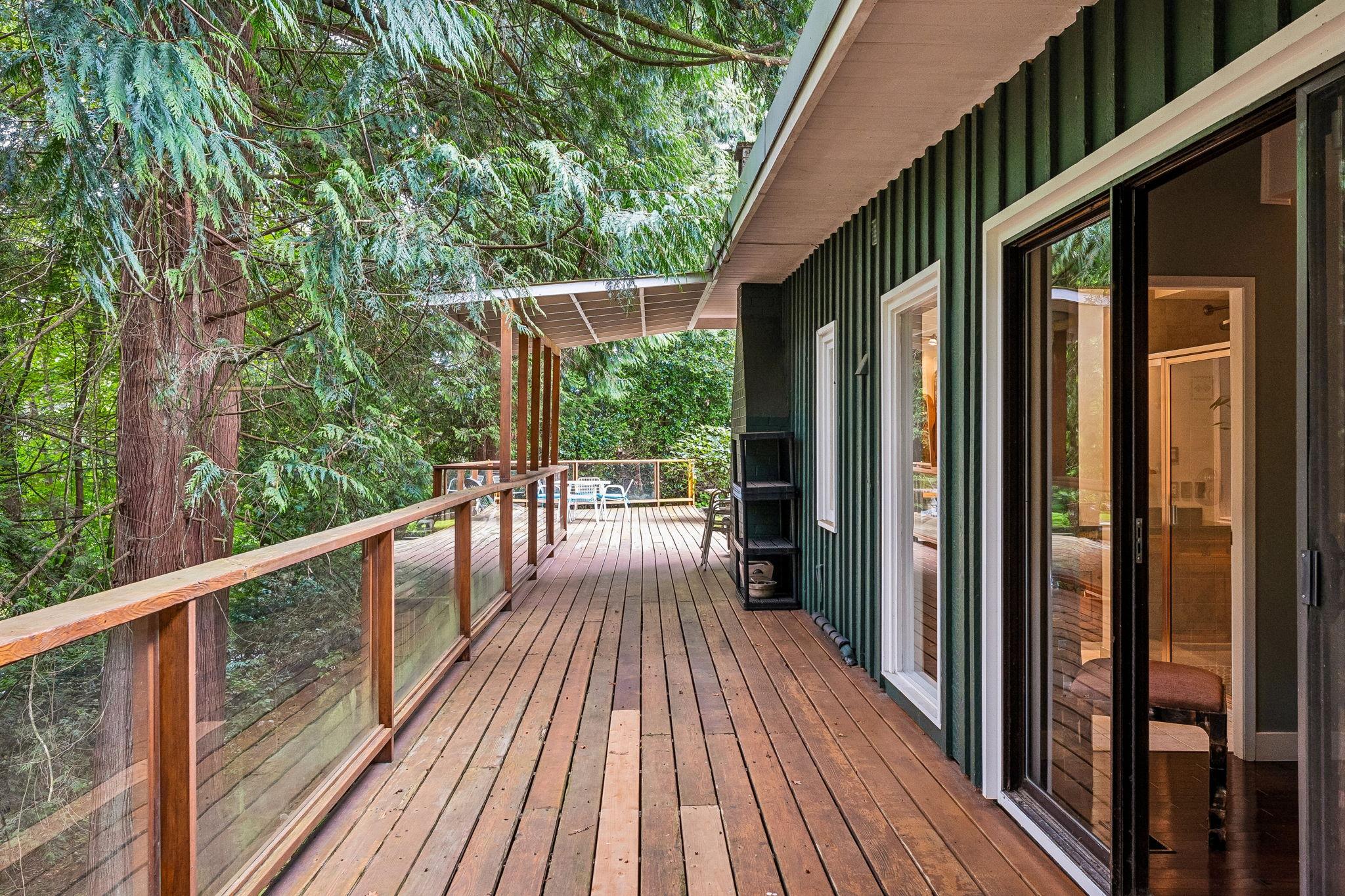 455 MacBeth Crescent, West Vancouver listing image