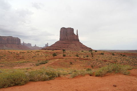 Monument valley This picture was taken at the entrance of the Monument Valley Navajo Tribal Park Geotagged,Monument Valley Tribal Park,Navajo,North America,Red Rock,Rock Pillar,United States