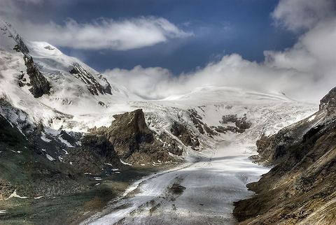 Snowy landscape Beautiful gletcher landscape view in Alps - Grossglockner Austria. HDR,Landscapes,Mountains,Snow