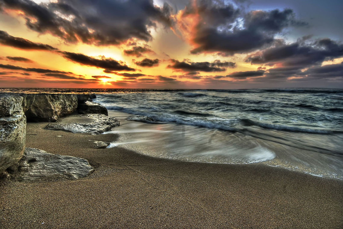 A beautiful sunset Sunset, sea, rocks, long exposure Sunset