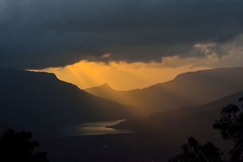 Sunshine the mountains The mountains of panchgani during evening Geotagged,India,Landscapes,mountains,panchgani