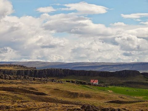 Farmhouse of volcanic ridge  Geotagged,Iceland