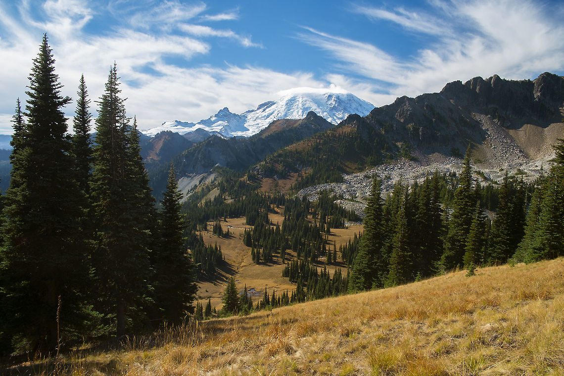Rainier and the Palisades  Fall,Geotagged,United States