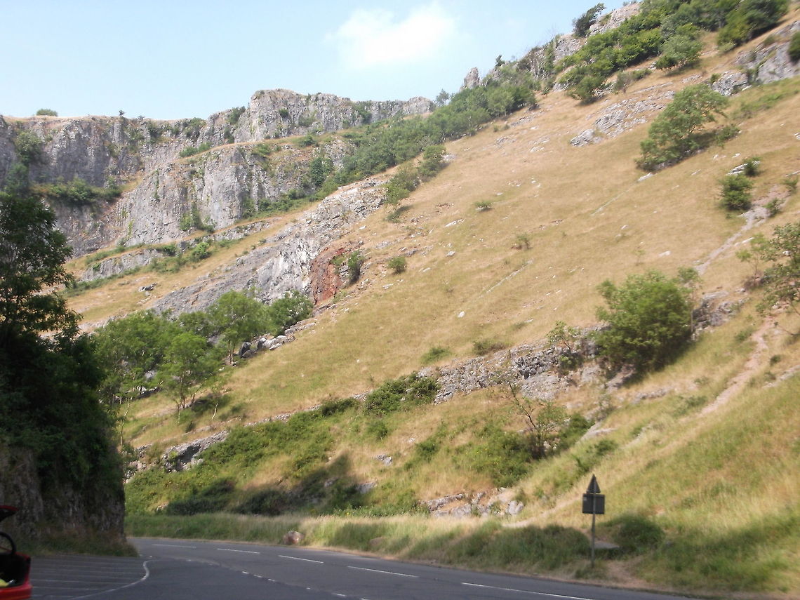 the cheddar gorge the cheddar gorge in somerset is englands most spectacular and largest gorge.almost 400ft deep and 3 miles long formed during the last ice age. limestone rocks