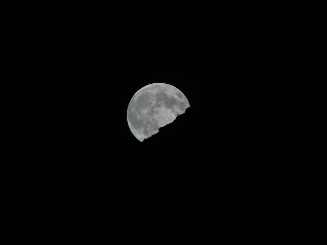 Supermoon popping out of the mountain A supermoon is &quot;a new or full moon which occurs with the moon at or near (within 90% of) its closest approach to Earth in a given orbit.&quot; This year, supermoons coincide with full moons, which makes a beautiful big moon in our night sky... Fullmoon,Geotagged,Moon,Night,Spain,Supermoon,landscape