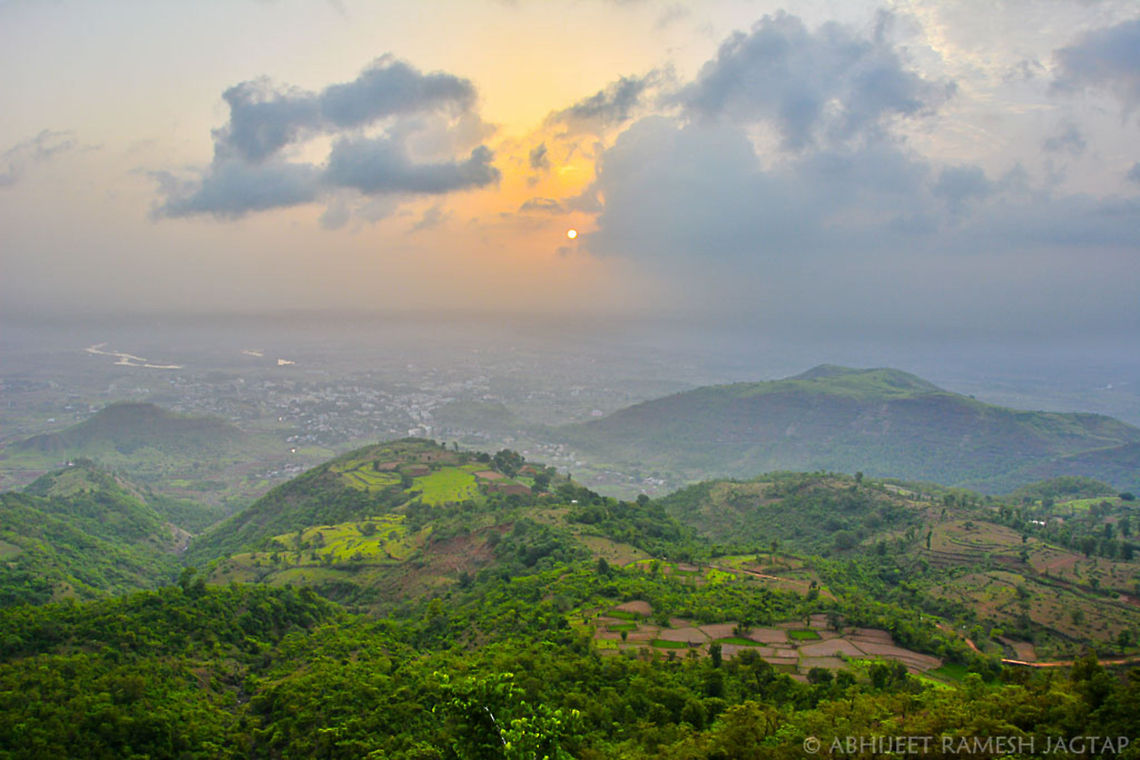 Dawning at its Best after searching serpents for whole night..  We were descending these hills.. <br />
It was beautiful.. Those golden rays were illuminating these settlements and fields..<br />
It was all living and breathing..<br />
 18-105,D5200,Matheran,Nikkor,Nikon,NikonD5200,abhitap,hill,hills,landscape,landscapes,sahyadri,sahyadris,unesco,wallpaper,western ghats,worldheritagesite