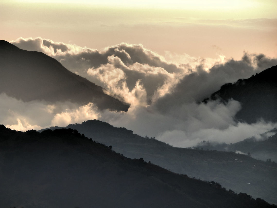 Costa Rican Sunset (April 20, 2014). From the top of a hill near Cerro de La Muerte and San Gerardo De Dota in Parque Nacional de los Quetzales.<br />
        Costa Rica,Geotagged,Spring,mountains,scenery