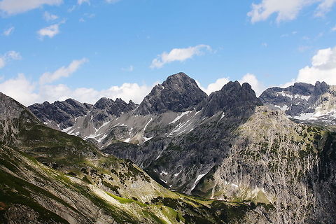 In the Austrian mountains The geotag is right on the spot, if anyone who like to take this photo too. Just take the Panoramaweg from Jöchlspitze ;-) Austria,Geotagged,Lechtal