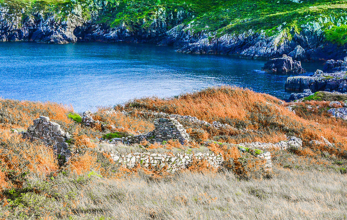 Blackhouse Ruins on Croft 9 Calabost or Calbost Looking over the ruins of a blackhouse to Calabost Bay which opens out to The Minch Blackhouse,Calabost,Calbost,Fall,Geotagged,Isle of Lewis,Scotland,United Kingdom