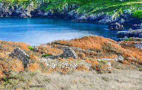 Blackhouse Ruins on Croft 9 Calabost or Calbost Looking over the ruins of a blackhouse to Calabost Bay which opens out to The Minch Blackhouse,Calabost,Calbost,Fall,Geotagged,Isle of Lewis,Scotland,United Kingdom