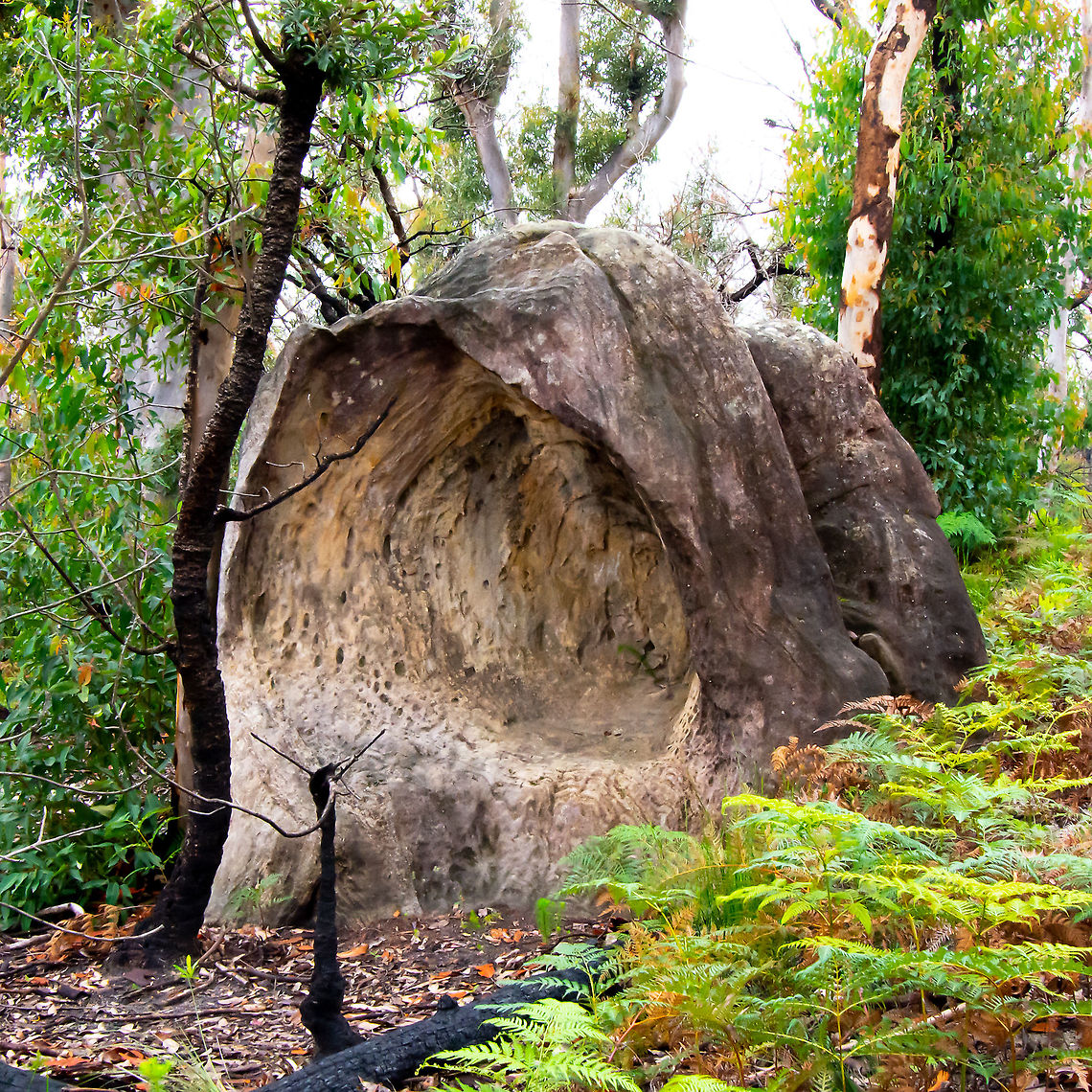 Natural Formation or First Peoples' Intervention?  Australia,Geotagged,Summer