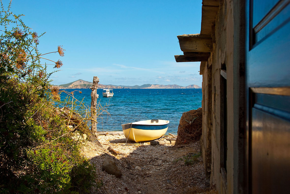 barco-1  Geotagged,Spain
