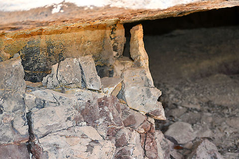 Maiyingu Marragu-Blackfellows Hand This is recognised as an Aboriginal place with a special meaning for Wiradjuri people.
This was a meeting place for the Aboriginal tribes of the area.
There are a number of hands and weapons painted onto the cave on the cliff overhang further along. Australia,Fall,Geotagged