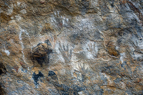 Blackfellows Hand Cave The shelter included a separate men’s and women’s area, in addition to a women’s birthing area.
The drawings here have been well preserved over millennia. There are drawings shaped like hands, arms and weapons.  Australia,Geotagged,Summer