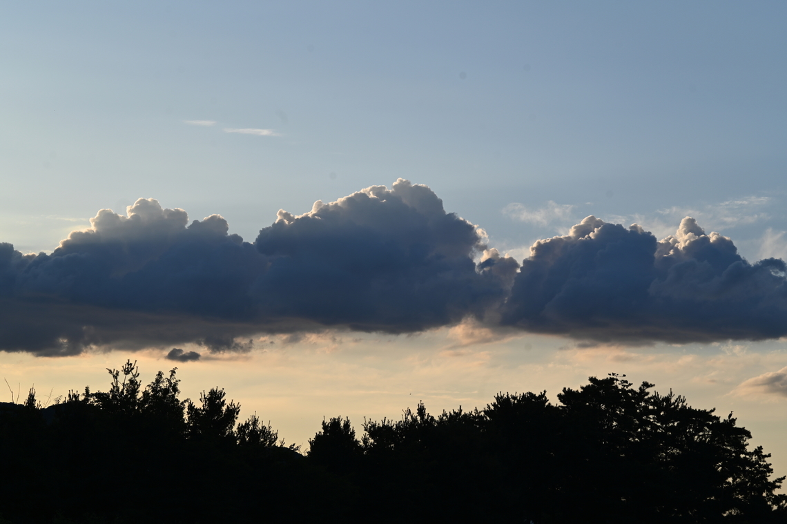 Hill like clouds  Geotagged,South Korea,Summer,clouds