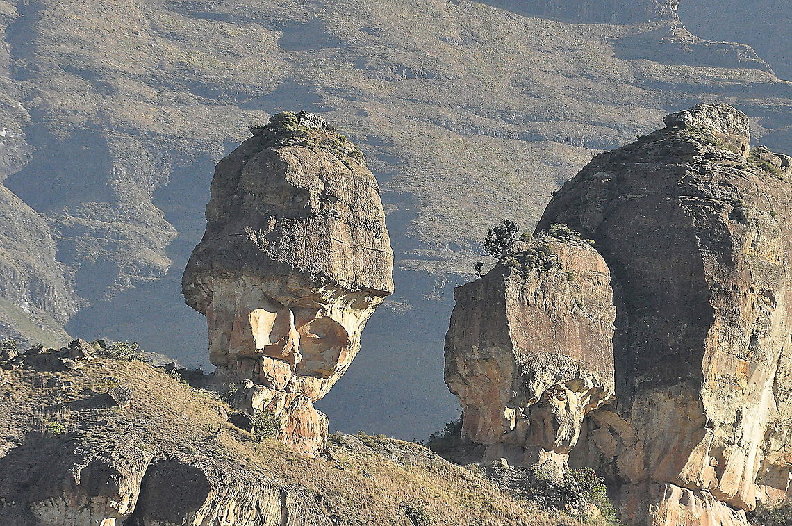 Drakensberg_view2  Drakensbergen,rocks