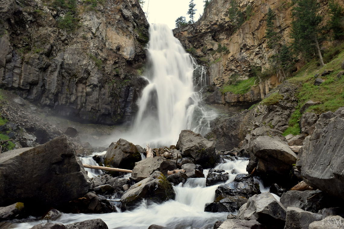 Osprey Falls Osprey Falls is a 150 ft (45 meters) waterfall on the Gardiner River in north-west Yellowstone National Park. It is not the quickest, nor the easiest hike, to get to, but it is well worth the effort! Geotagged,United States,Waterfall,Wyoming,Yellowstone National Park,waterfalls