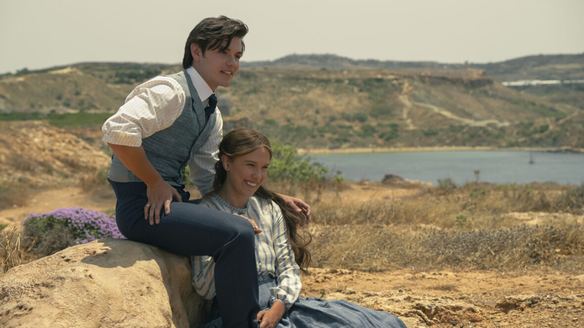 Louis Partridge and Millie Bobby Brown in Enola Holmes 3