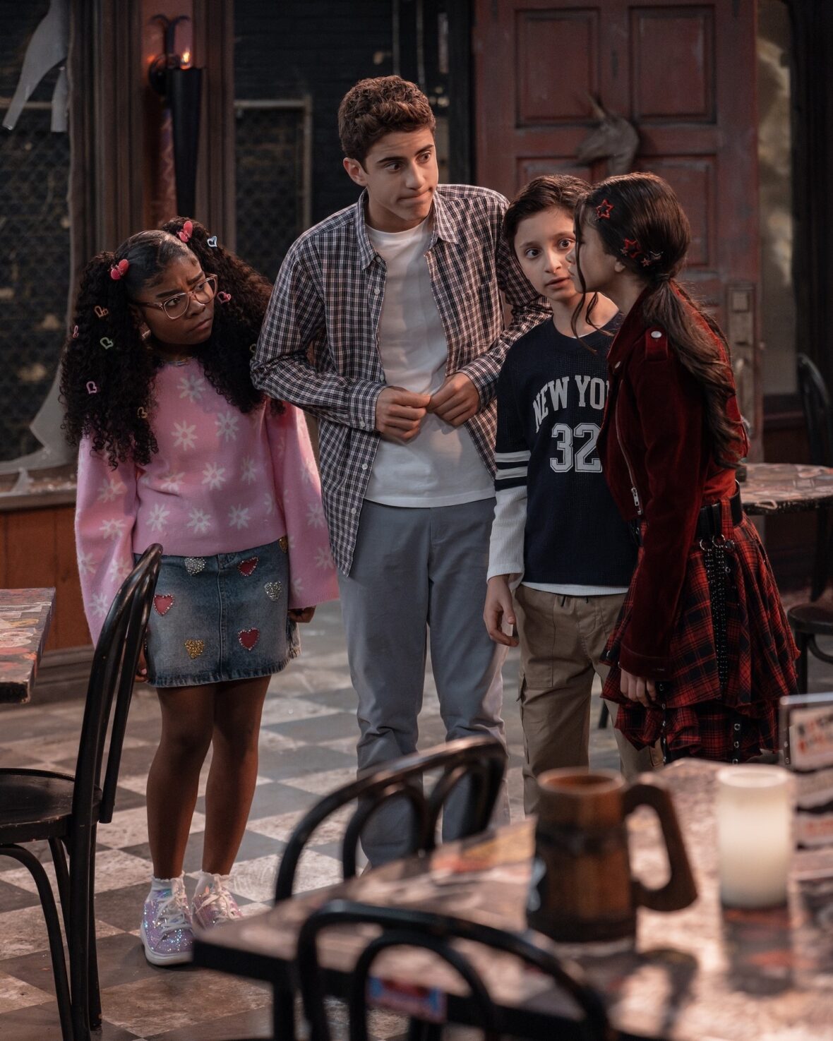 Still of Taylor Cora, Alkaio Thiele, Max Matenko and Janice LeAnn Brown in Wizards Beyond Waverly Place season 3
