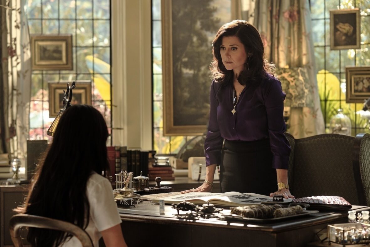 Still of Tiffani Thiessen in Coven Academy