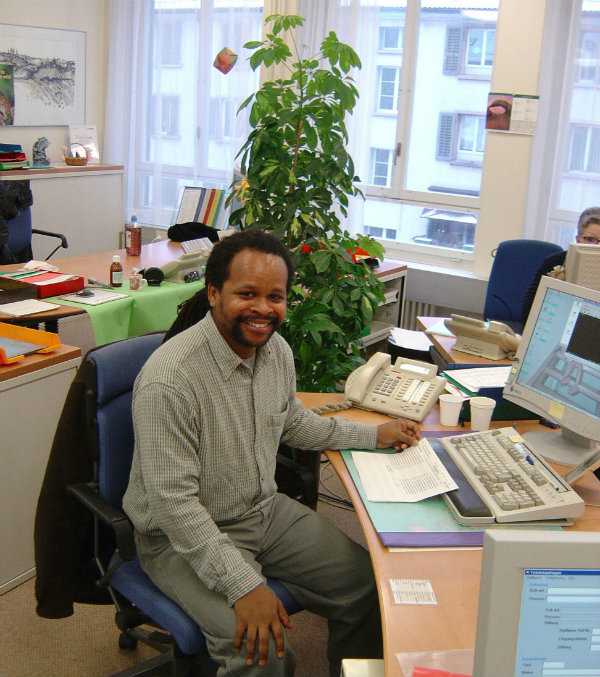 600sizeOffice Worker