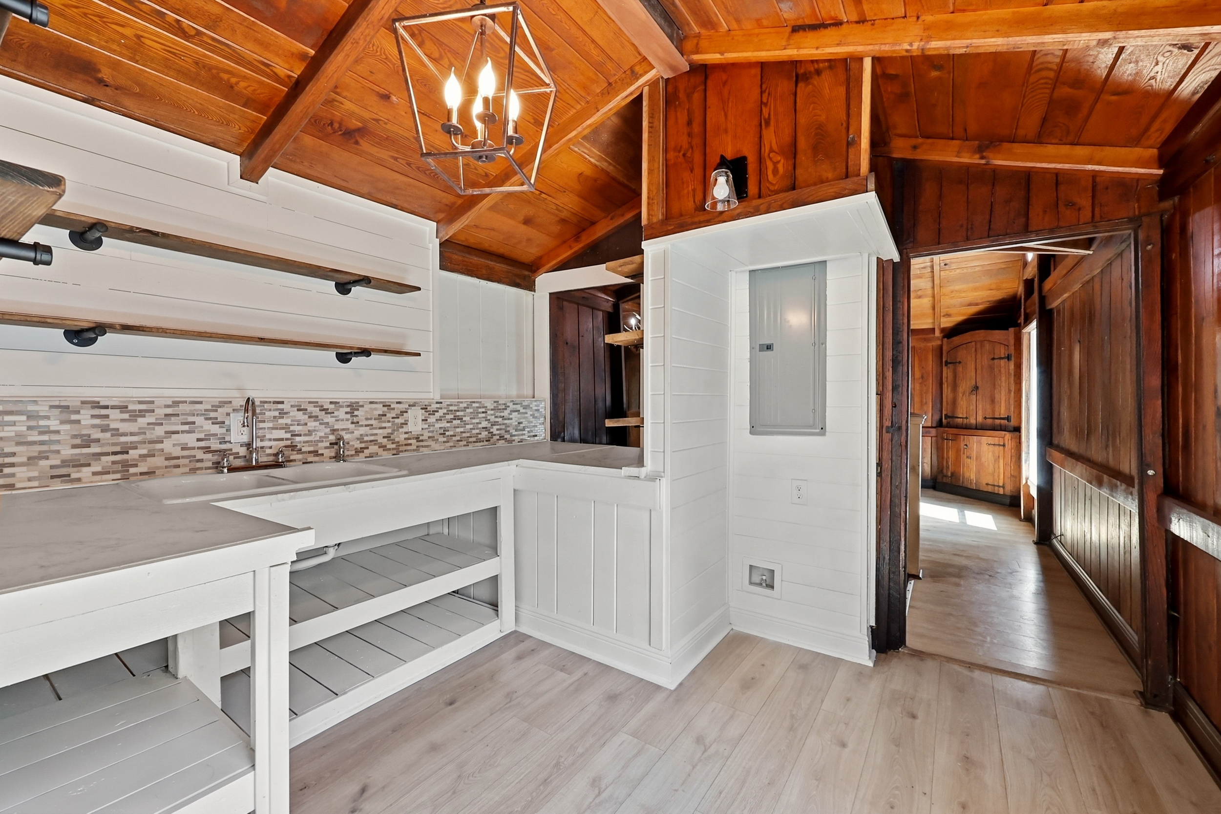 16_pend4945
