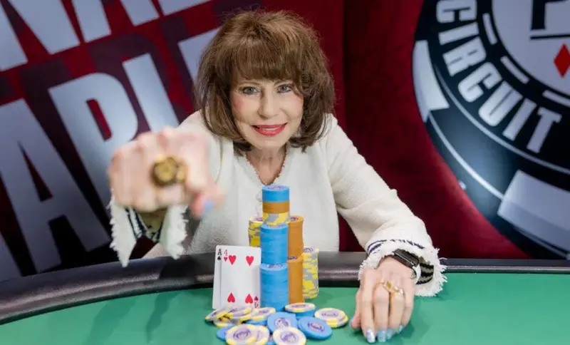 Sue-Faber-WSOP-Circuit-Rings