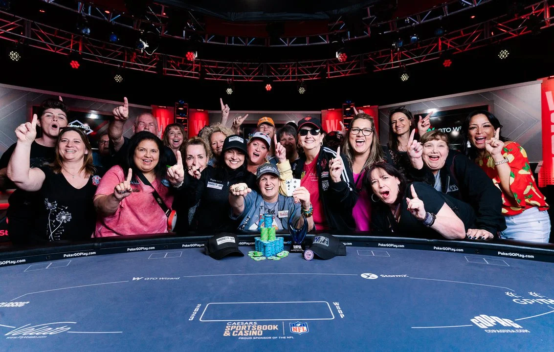 Tamar-Abraham-WSOP-Ladies-Event-Group