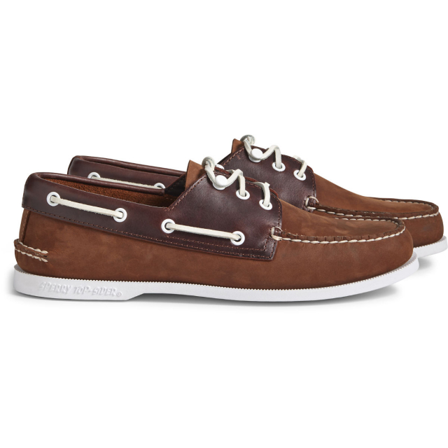 3-Eye Leather Boat Shoe