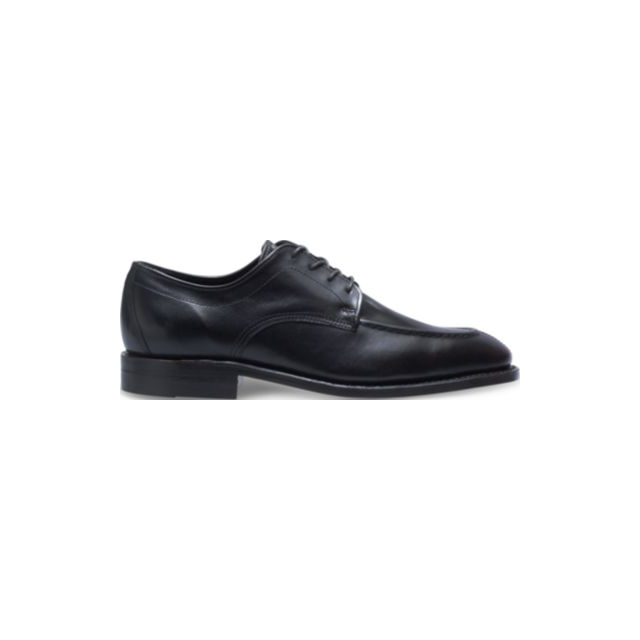 split toe oxford