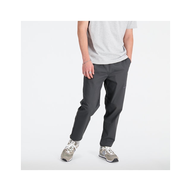 New Balance / Men's Athletics Linear Woven Pant