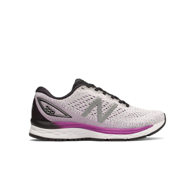 new balance cushioned shoes