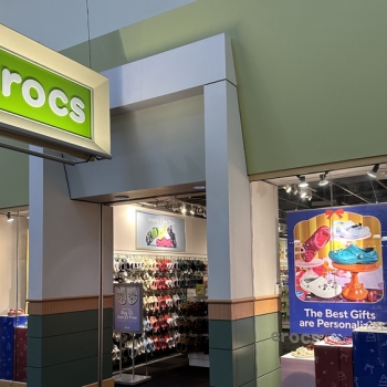 Crocs at Great Lakes Crossing